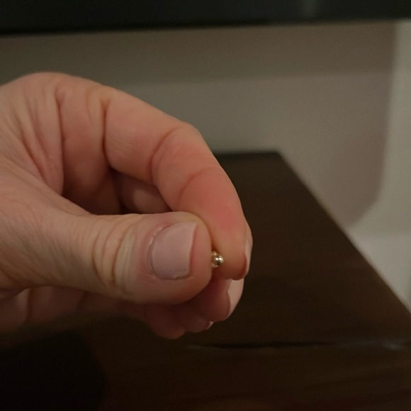 Gold mini stud earrings. Real gold - Picture 2 of 2